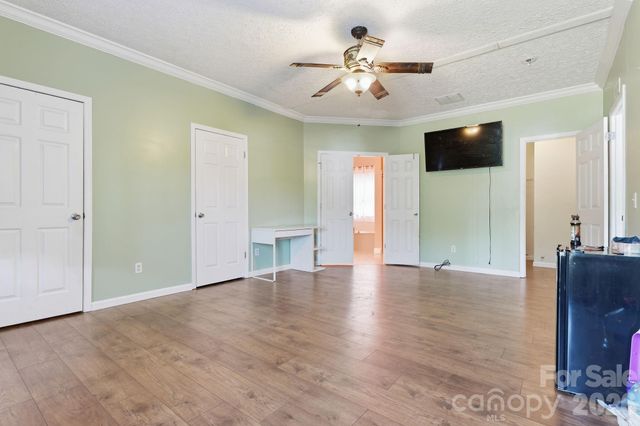 2825 Sweeping Pine Lane, Denver, NC 28037