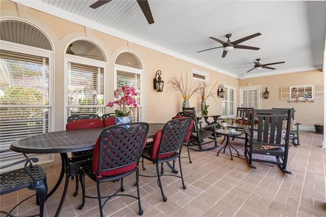 2606 Charleston Oaks Drive E, Mobile, AL 36695