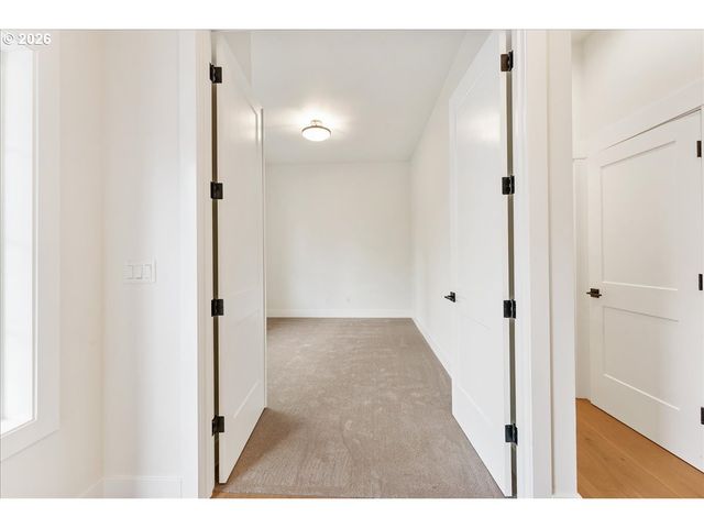 737 Se FOREST GLEN Rd, Estacada, OR 97023