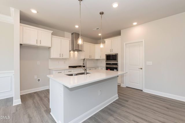 64 Killarney Avenue, Lillington, NC 27546