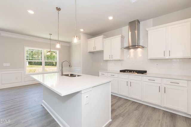 64 Killarney Avenue, Lillington, NC 27546