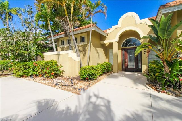 627 Soliel DR, Naples, FL 34110