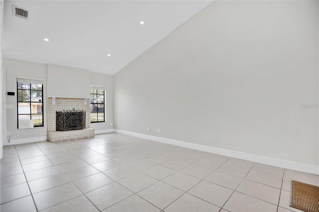 682 ASCOT CIRCLE, Orlando, FL 32825