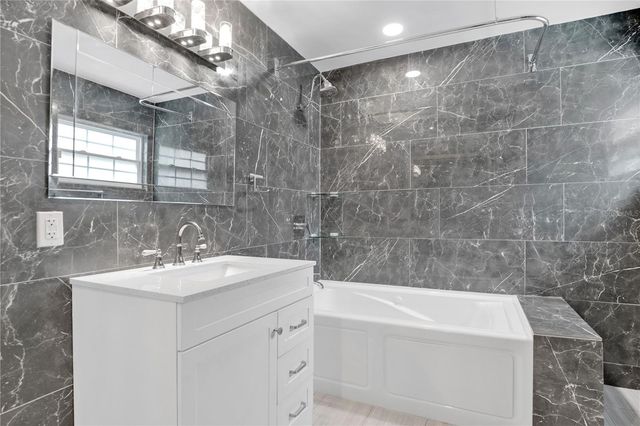 682 ASCOT CIRCLE, Orlando, FL 32825