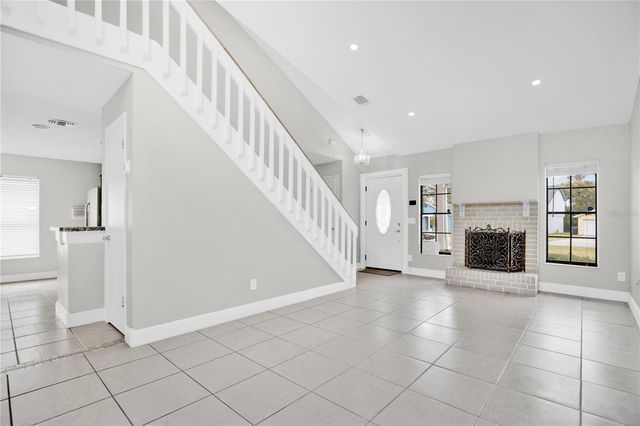 682 ASCOT CIRCLE, Orlando, FL 32825