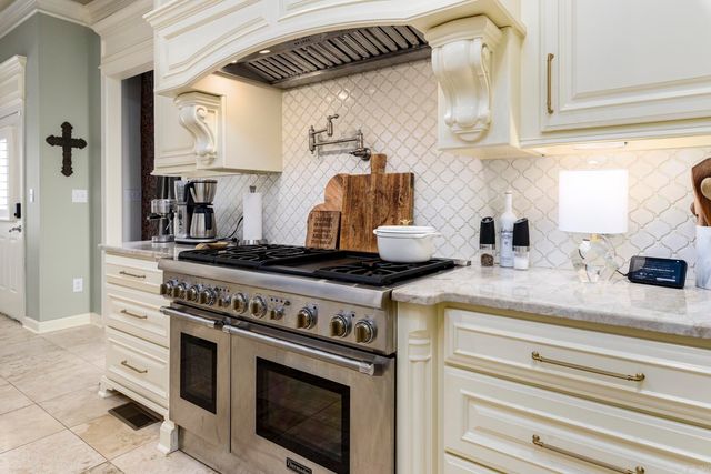 23 CANYON RIDGE COURT, Little Rock, AR 72223