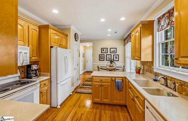 111 Bouchillion Drive, Greenville, SC 29615