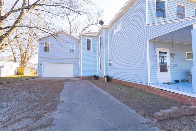 703 E 4th Street, Cherryvale, KS 67335