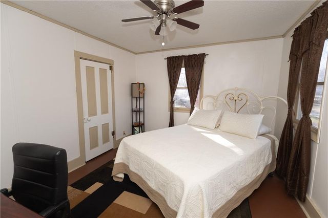 703 E 4th Street, Cherryvale, KS 67335