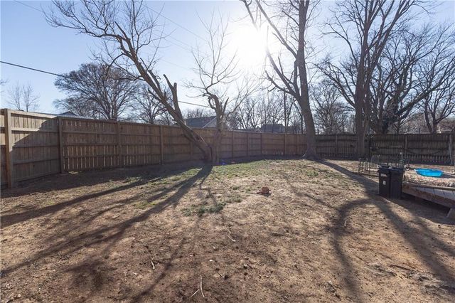 703 E 4th Street, Cherryvale, KS 67335