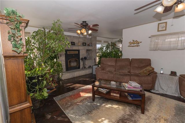 703 E 4th Street, Cherryvale, KS 67335