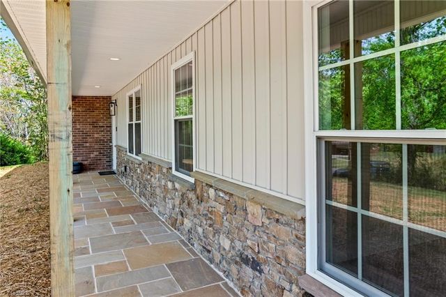 2401 White Horn Road, Kernersville, NC 27284