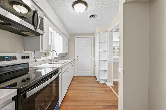 168 Anns Drive, Thomasville, NC 27360