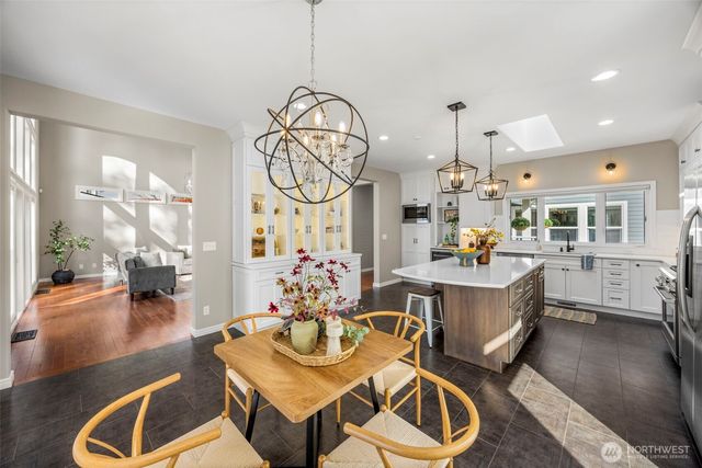 4455 Lakeview Court NW, Bremerton, WA 98312