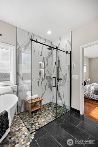 4455 Lakeview Court NW, Bremerton, WA 98312