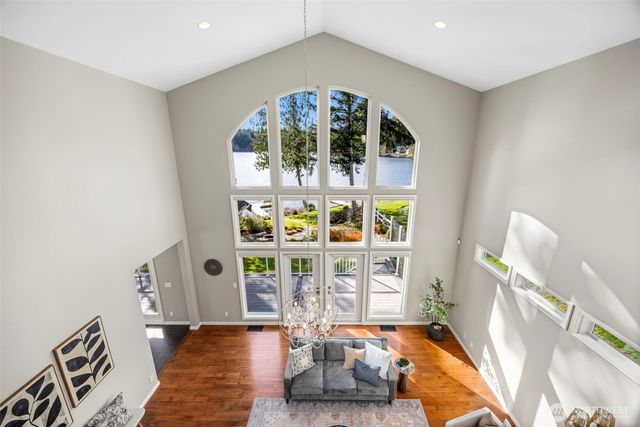 4455 Lakeview Court NW, Bremerton, WA 98312