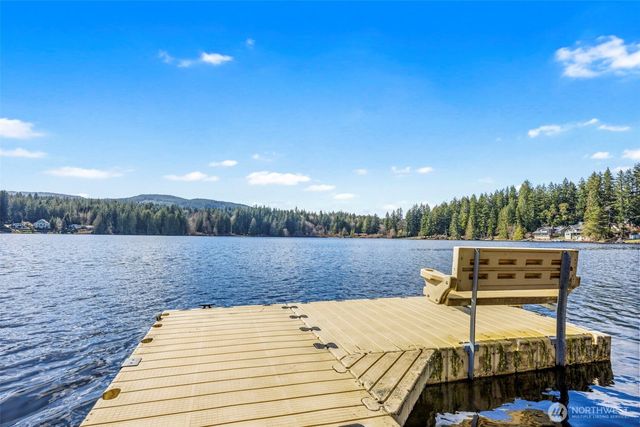 4455 Lakeview Court NW, Bremerton, WA 98312