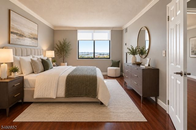 1328 Harmon Cove Tower, Secaucus Town, NJ 07094
