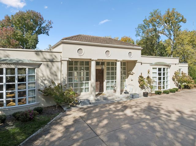 515 Hillwood Blvd, Nashville, TN 37205