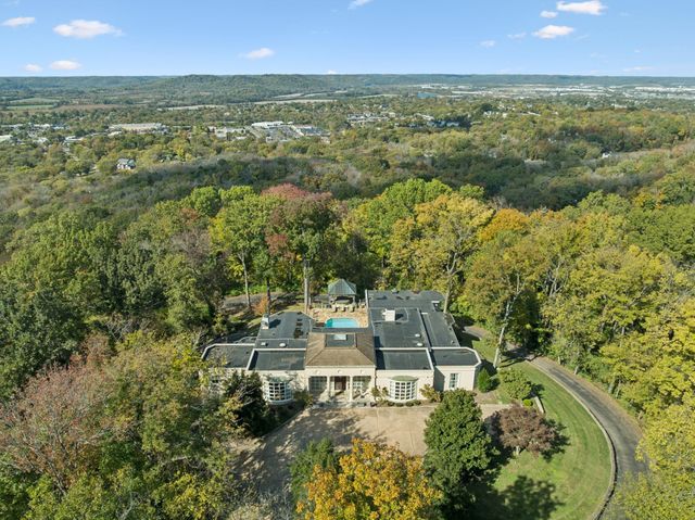 515 Hillwood Blvd, Nashville, TN 37205