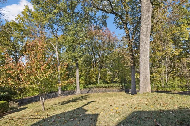 515 Hillwood Blvd, Nashville, TN 37205