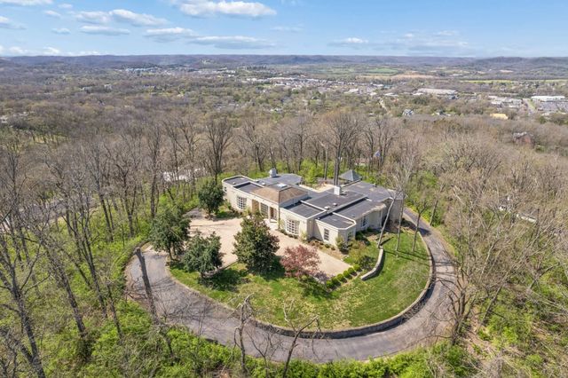 515 Hillwood Blvd, Nashville, TN 37205