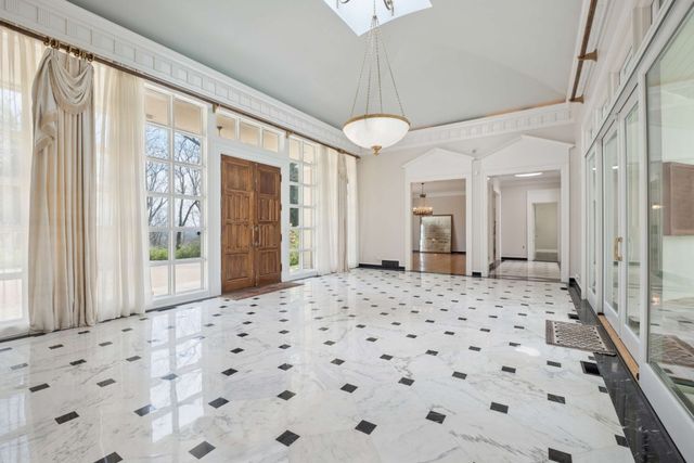 515 Hillwood Blvd, Nashville, TN 37205