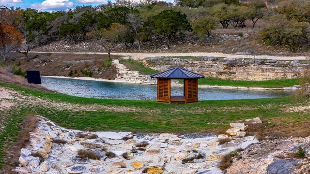 4565 Zenner-Ahrens Rd, Fredericksburg, TX 78624