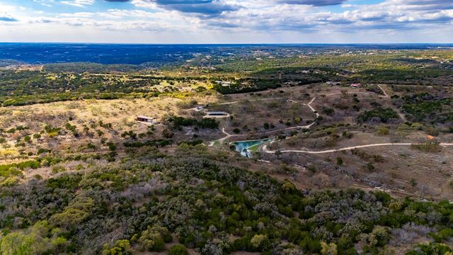 4565 Zenner-Ahrens Rd, Fredericksburg, TX 78624