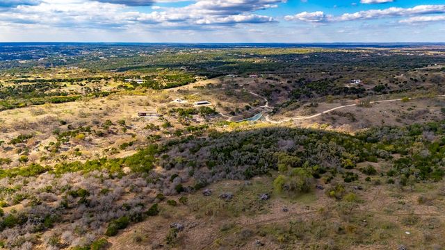 4565 Zenner-Ahrens Rd, Fredericksburg, TX 78624