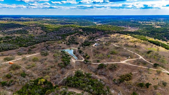 4565 Zenner-Ahrens Rd, Fredericksburg, TX 78624