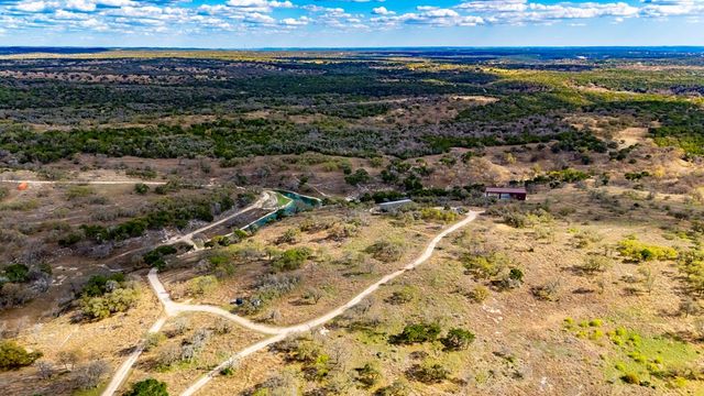 4565 Zenner-Ahrens Rd, Fredericksburg, TX 78624