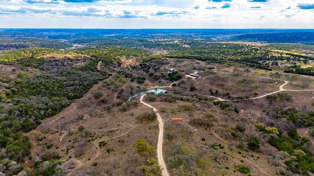 4565 Zenner-Ahrens Rd, Fredericksburg, TX 78624