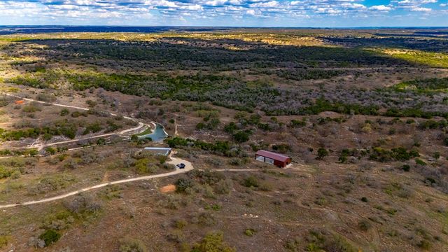 4565 Zenner-Ahrens Rd, Fredericksburg, TX 78624