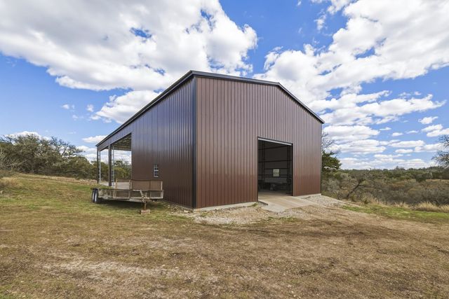 4565 Zenner-Ahrens Rd, Fredericksburg, TX 78624