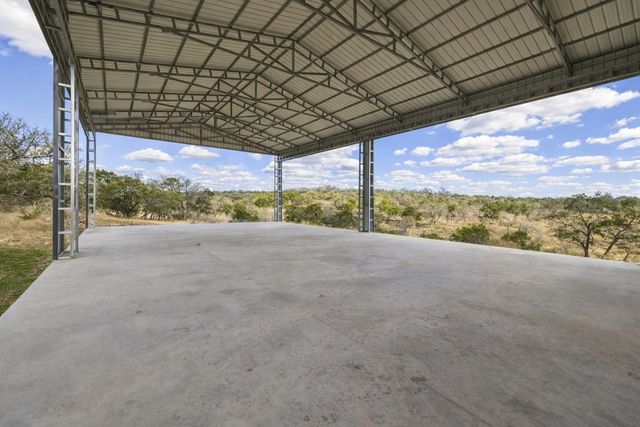 4565 Zenner-Ahrens Rd, Fredericksburg, TX 78624