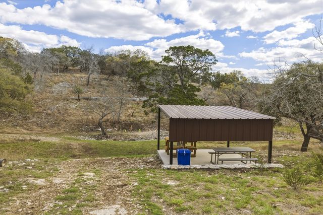 4565 Zenner-Ahrens Rd, Fredericksburg, TX 78624