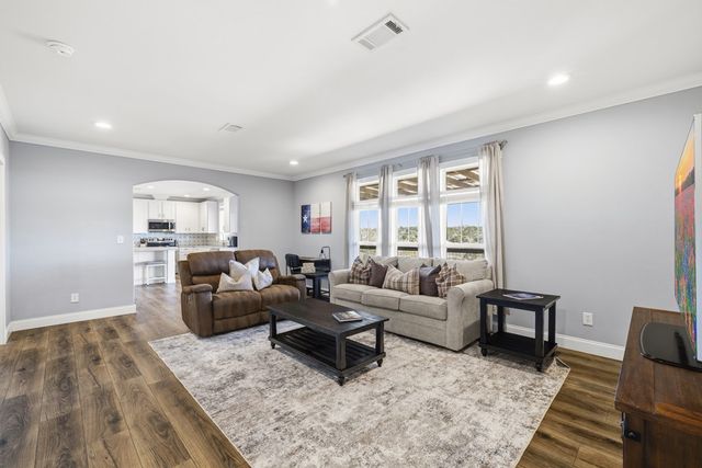 4565 Zenner-Ahrens Rd, Fredericksburg, TX 78624