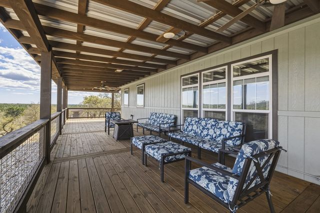 4565 Zenner-Ahrens Rd, Fredericksburg, TX 78624