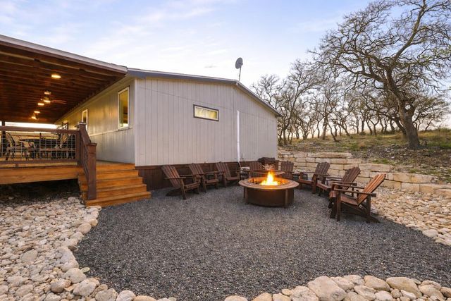 4565 Zenner-Ahrens Rd, Fredericksburg, TX 78624