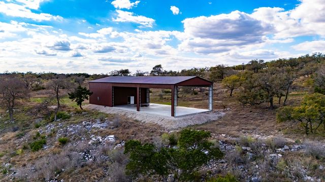 4565 Zenner-Ahrens Rd, Fredericksburg, TX 78624