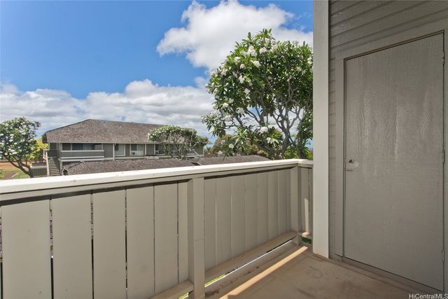 94-1411 Kulewa Loop 35V, Waipahu, HI 96797