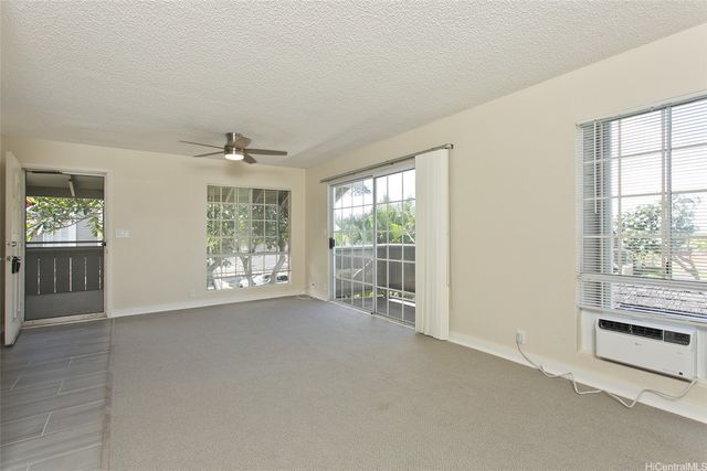 94-1411 Kulewa Loop 35V, Waipahu, HI 96797