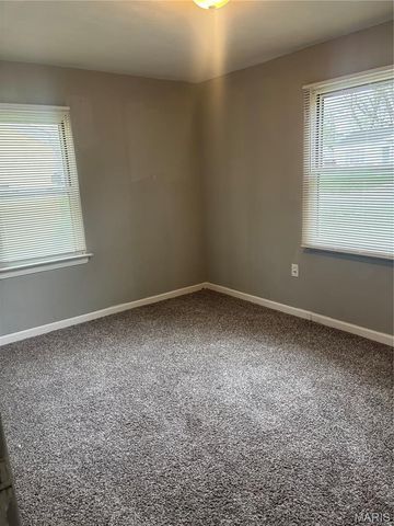 9836 Lorna Lane, St Louis, MO 63136