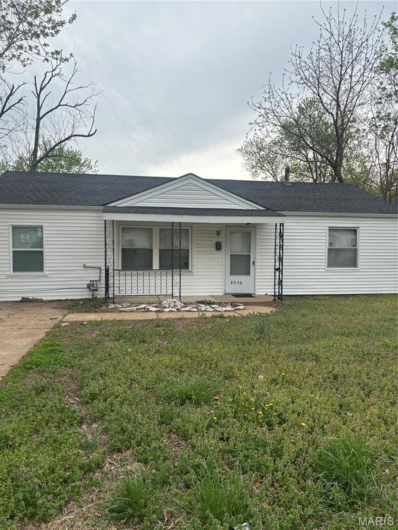 9836 Lorna Lane, St Louis, MO 63136