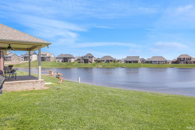 5740 Waterstone Drive, Newburgh, IN 47630
