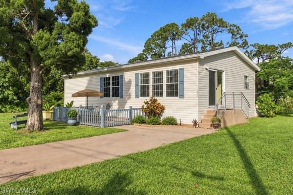 15440 Orchid DR, PUNTA GORDA, FL 33955 — photo 2