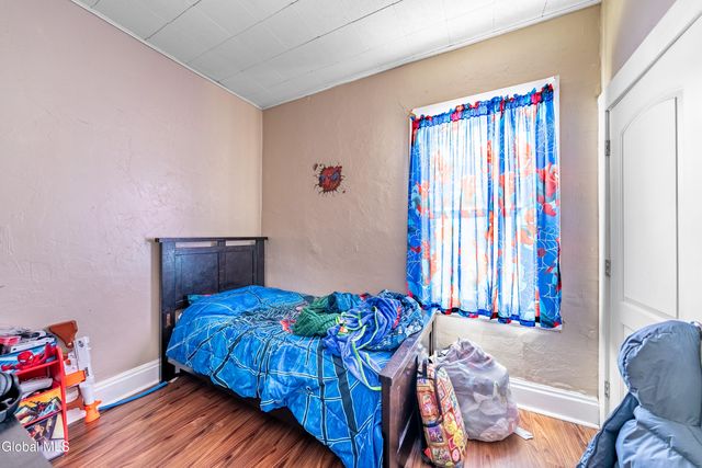 48 5th Avenue, Troy, NY 12180