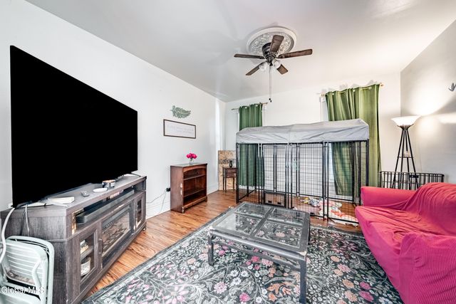 48 5th Avenue, Troy, NY 12180