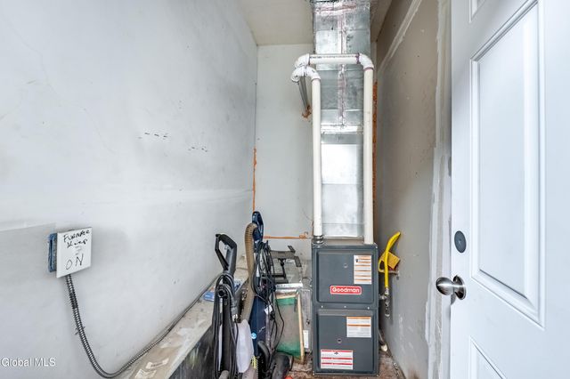 48 5th Avenue, Troy, NY 12180